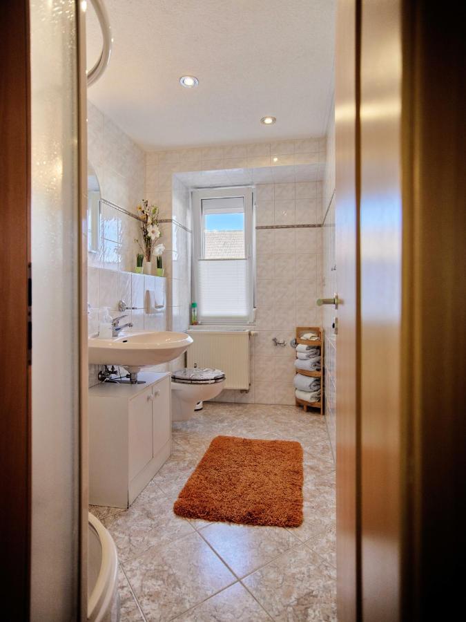 Gemuetliche Ferienwohnung In Laendlicher Lage Риза Экстерьер фото
